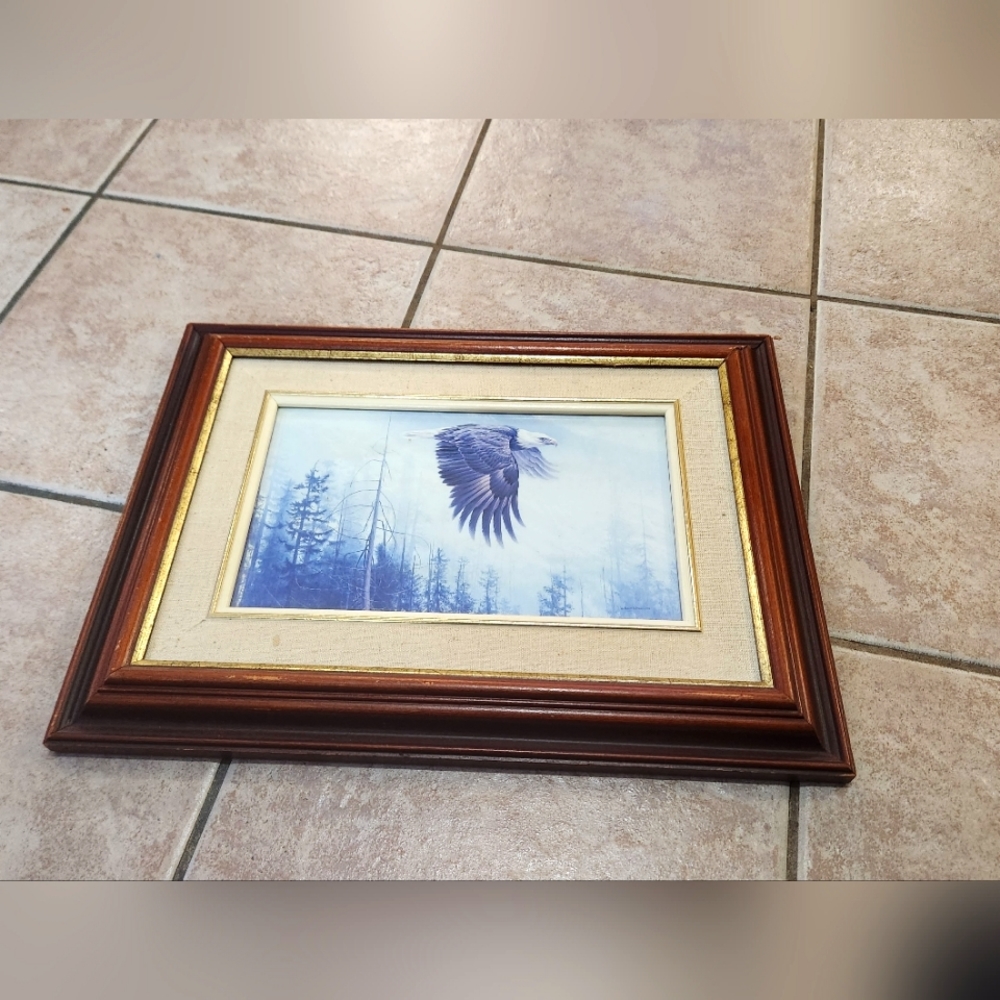 Vintage Solid Wood Frame with Robert Bateman Cut Out Picture - Picture 2 of 10